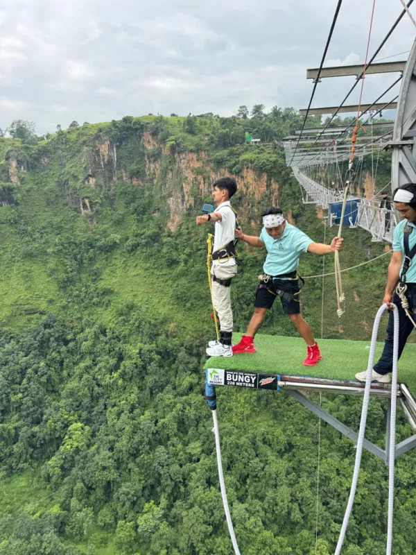 Bungee & Swing at The Cliff Nepal