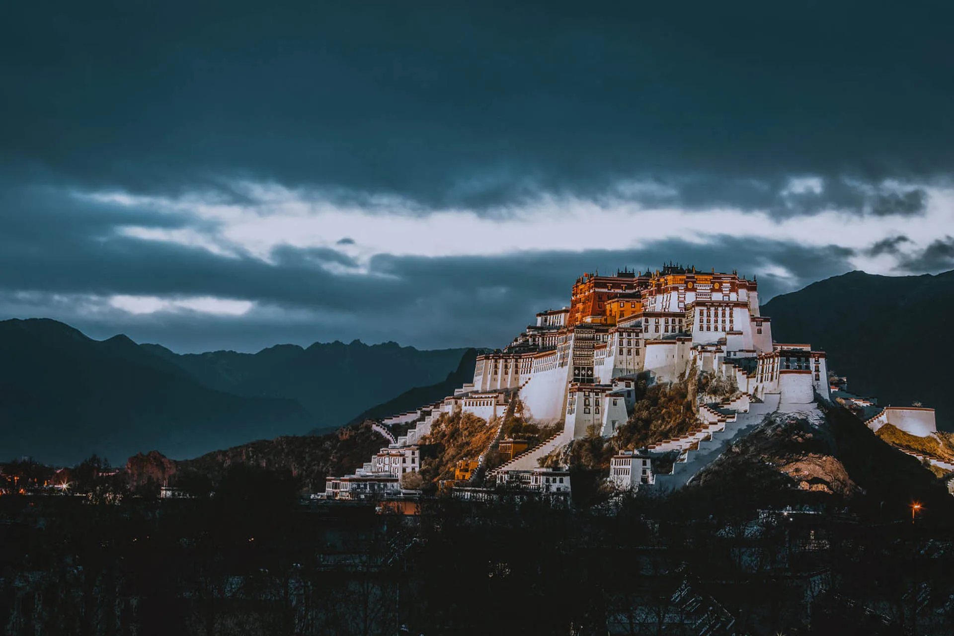 Lhasa Spiritual Tour